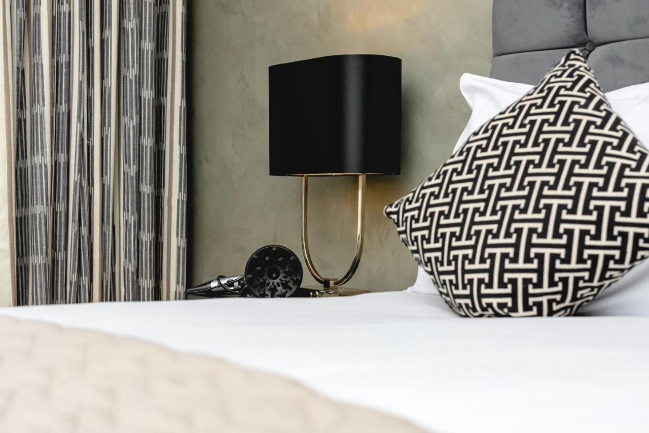 Penthousestays Nr Notting Hill - Luxury 2 Bedroom King Bed Apartment - Near Portobello Road Londra Exterior foto